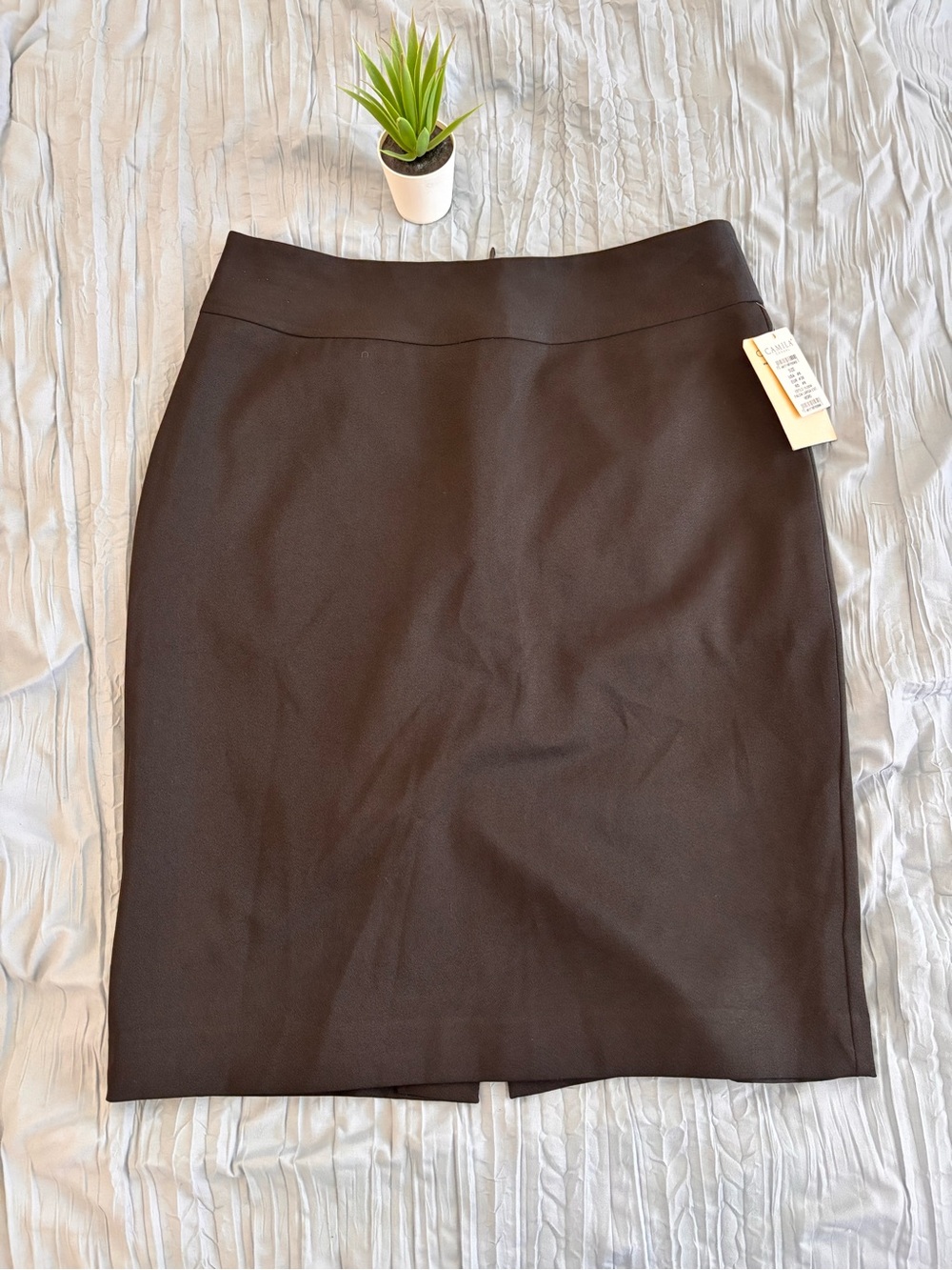 Camilla Women Black Pencil Skirt Sleek Workwear Size 6